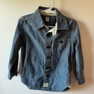 Boys Gap 4T blue chambray denim button up shirt size 4